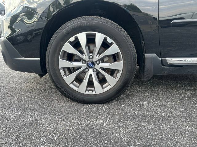 Used 2017 Subaru Outback 2.5i Touring w/ Popular Package #5A AWD/4WD image 5