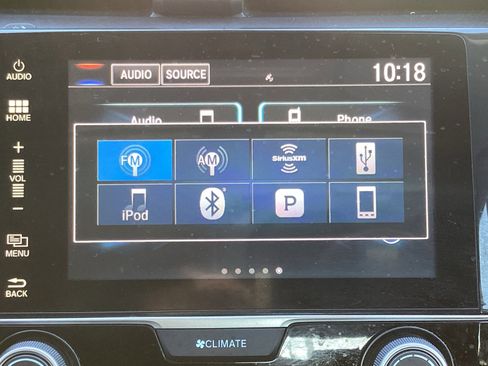 Used 2018 Honda Civic EX image 6