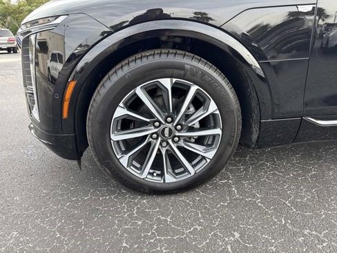 Certified 2024 Cadillac Lyriq Sport image 9