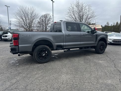 Used 2024 Ford F250 XLT w/ Black Appearance Package AWD/4WD image 4