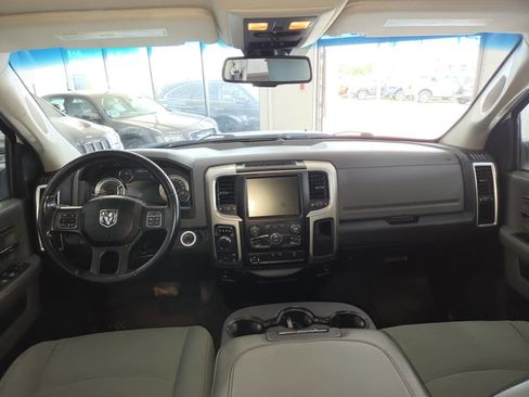Used 2017 RAM 1500 Classic SLT w/ SLT Plus D←cor Group AWD/4WD image 24