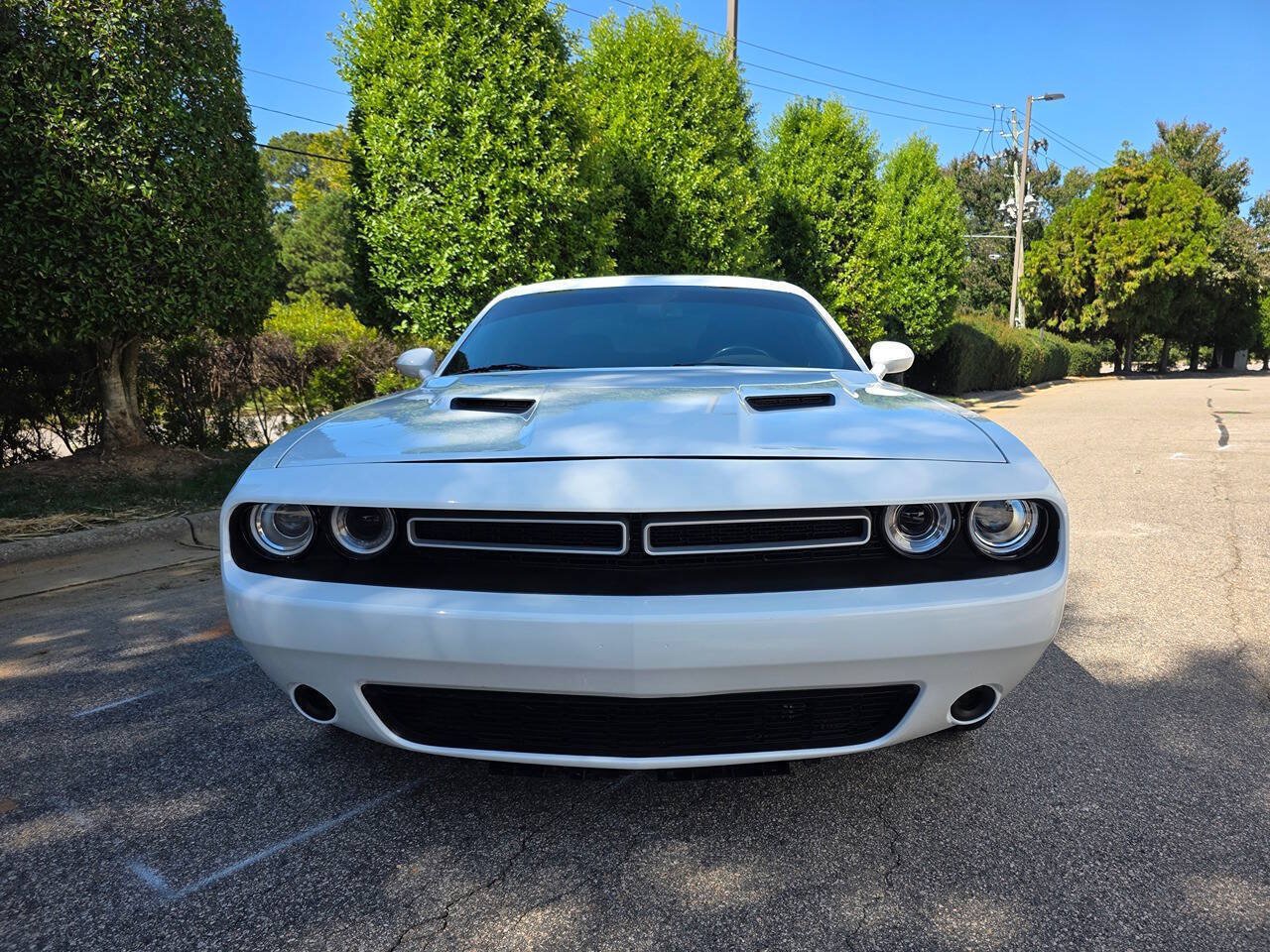 Used 2020 Dodge Challenger SXT RWD image 8