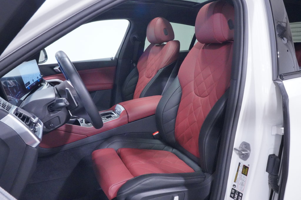 Used 2024 BMW X6 xDrive40i w/ M Sport Professional Package AWD/4WD image 7