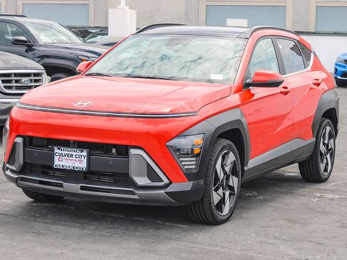 Used 2024 Hyundai Kona Limited AWD/4WD image 3