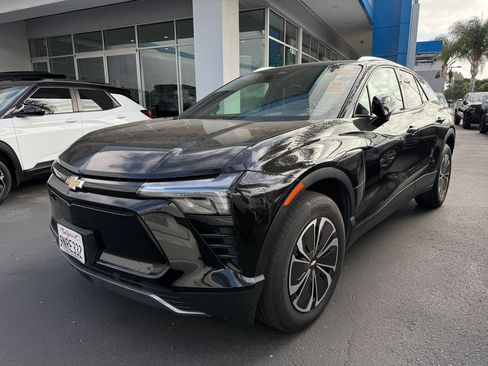 Used 2024 Chevrolet Blazer EV LT AWD/4WD image 2