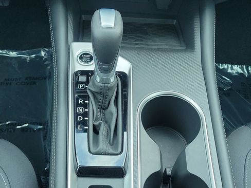 Used 2025 Nissan Altima 2.5 SV w/ SV Premium Package FWD image 19