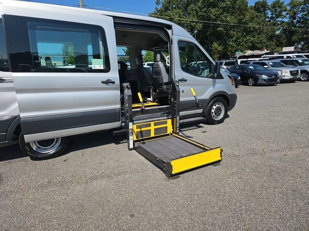 Used 2018 Ford Transit 350 XL RWD image 15