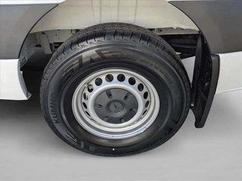 New 2025 Mercedes-Benz Sprinter 2500 image 9