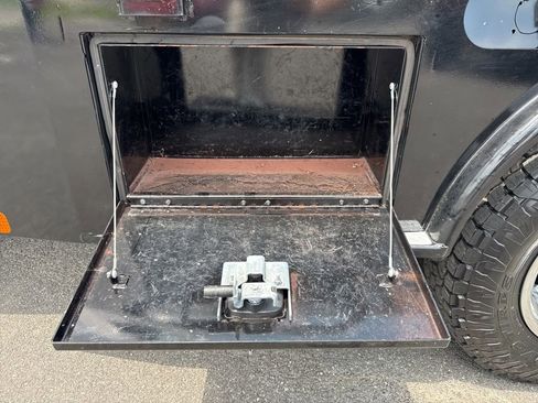 Used 2024 RAM 3500 SLT w/ Quick Order Package 2YG SLT image 9