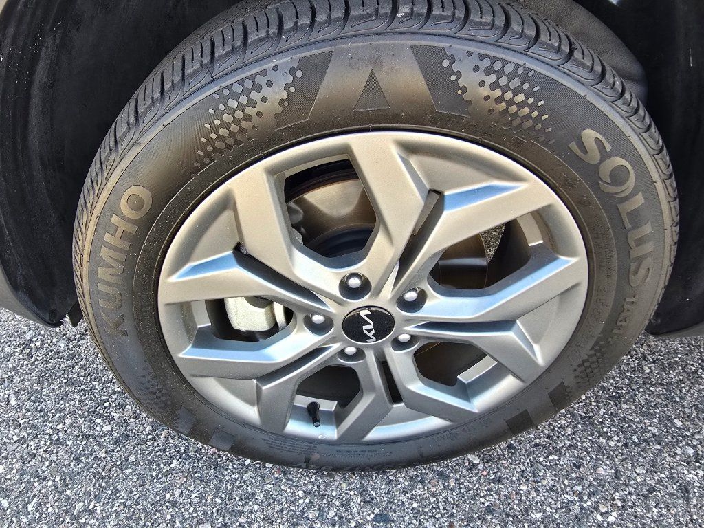 Used 2026 Kia Seltos LX AWD/4WD image 10