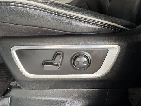 Used 2023 RAM 1500 Laramie AWD/4WD image 27