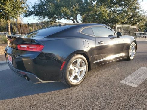 Used 2017 Chevrolet Camaro LT image 9
