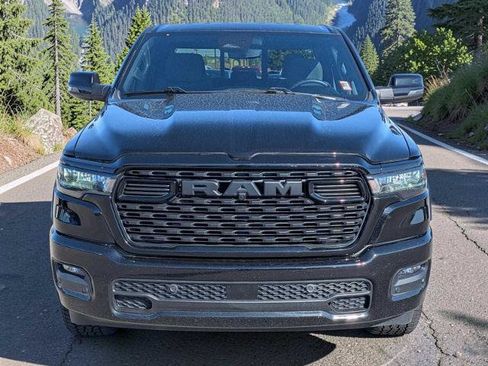 Used 2025 RAM 1500 Big Horn AWD/4WD image 9