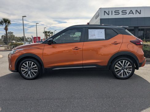 Certified 2024 Nissan Kicks SR w/ SR Premium Package image 7