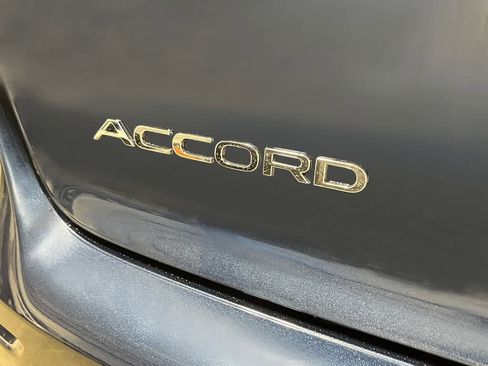 Certified 2025 Honda Accord SE image 9