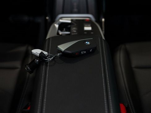 New 2025 BMW X1 xDrive28i w/ Technology Package image 41