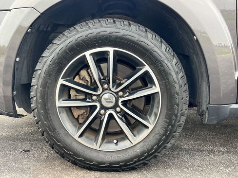 Used 2018 Dodge Journey SE w/ Blacktop Package image 10