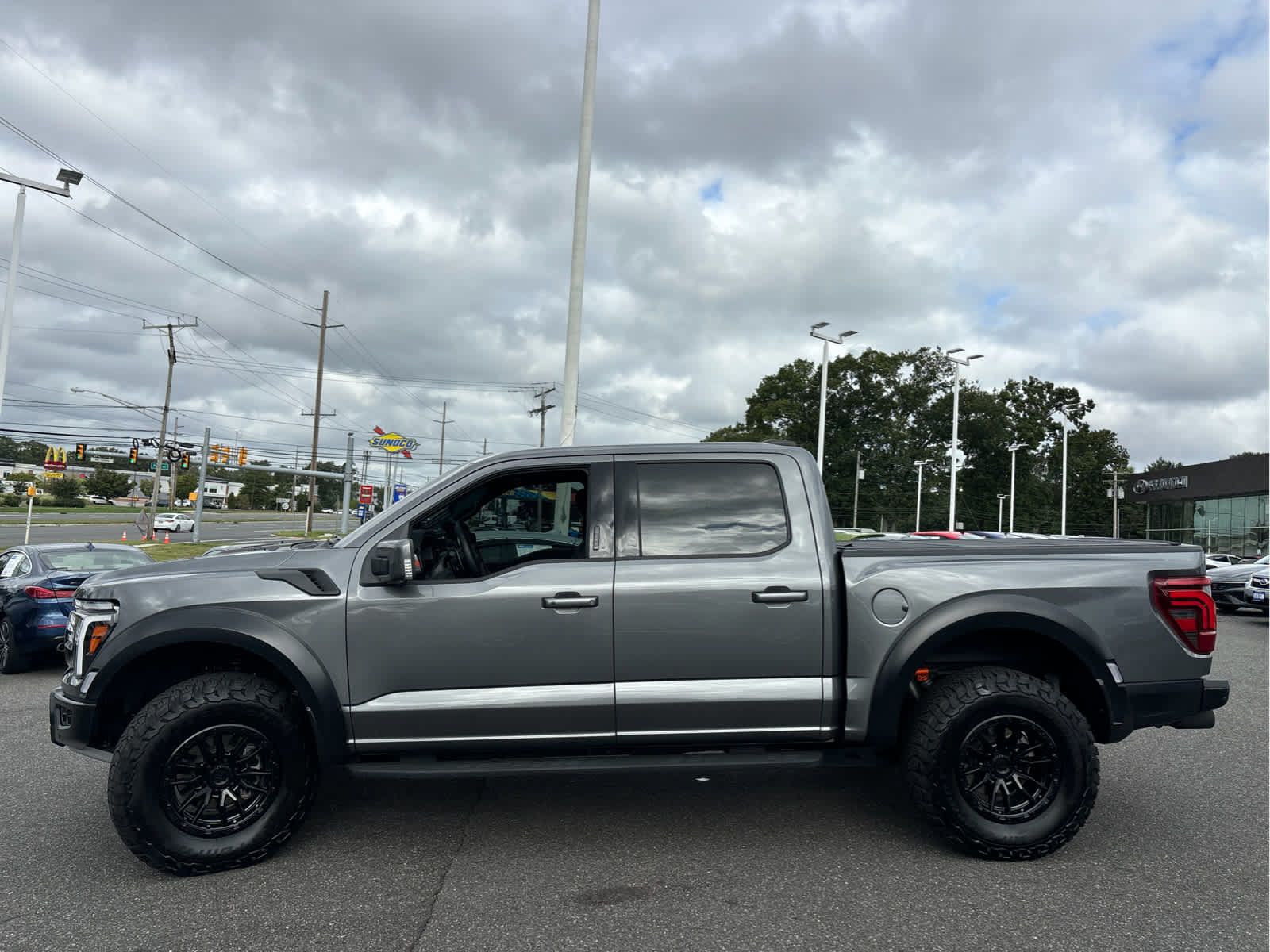 Used 2025 Ford F150 Raptor AWD/4WD image 6
