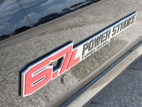 New 2026 Ford F350 Platinum w/ Tremor Off-Road Package AWD/4WD image 9