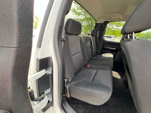 Used 2013 Chevrolet Silverado 2500 LT w/ Interior Plus Package AWD/4WD image 20