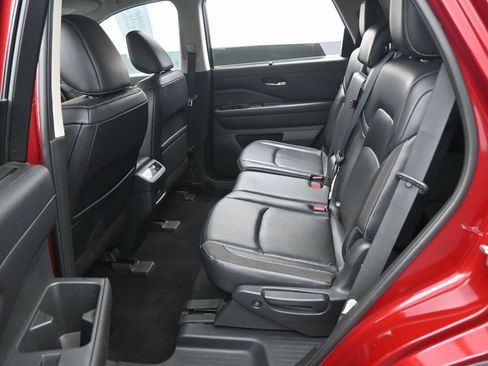 Used 2022 Nissan Pathfinder SL image 31