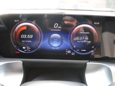 Used 2023 Mercedes-Benz EQB 300 4MATIC image 32