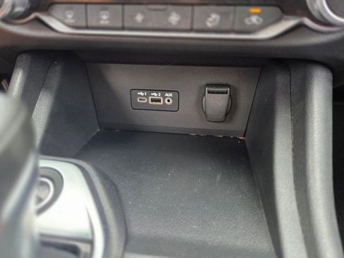 Used 2021 Nissan Sentra SV FWD image 24