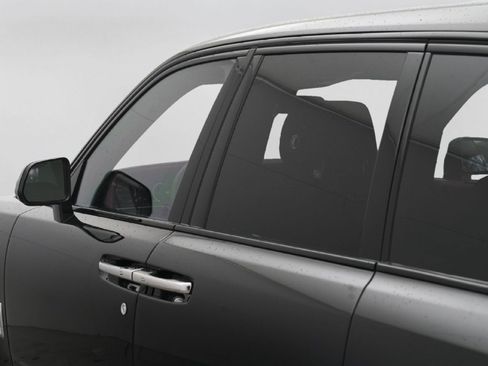 Certified 2025 Rolls-Royce Cullinan AWD/4WD image 54