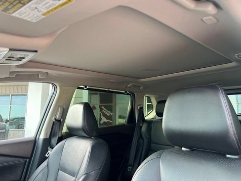 Used 2023 Nissan Rogue Platinum w/ Platinum Premium Package FWD image 15