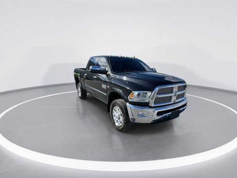 Used 2018 RAM 2500 Laramie w/ Snow Chief Group image 2