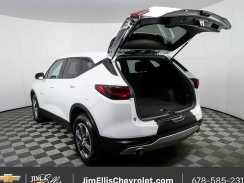 Certified 2025 Chevrolet Blazer LT FWD image 29