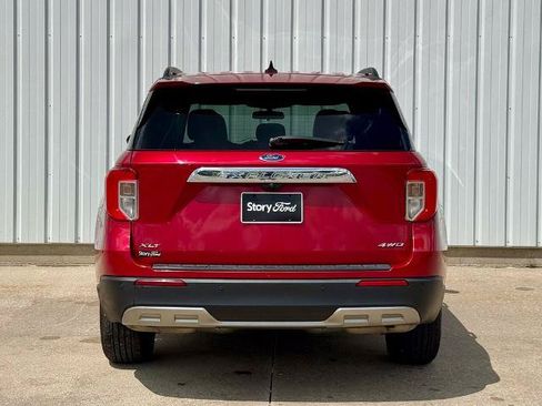 Certified 2023 Ford Explorer XLT w/ Equipment Group 202A AWD/4WD image 5