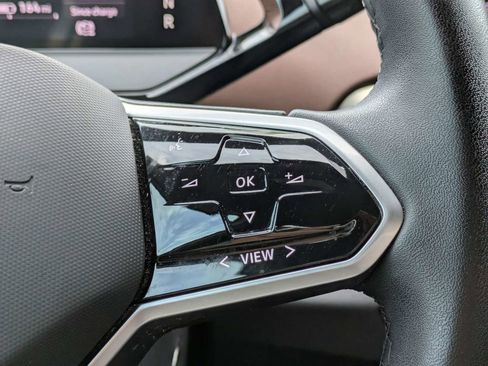 Certified 2023 Volkswagen ID.4 Pro RWD image 32
