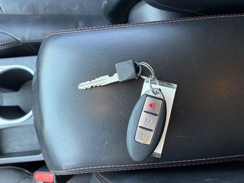 Used 2013 Nissan Rogue SL FWD image 13