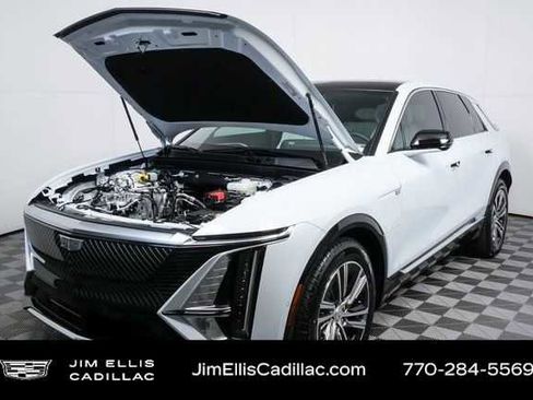 New 2026 Cadillac Lyriq Premium Luxury image 34