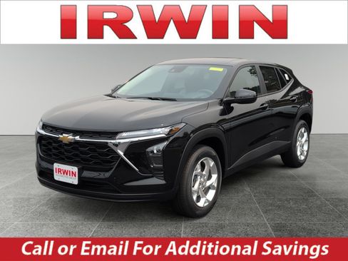 New 2026 Chevrolet Trax LS w/ LS Convenience Package FWD image 1
