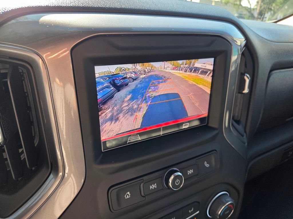 Used 2025 Chevrolet Silverado 1500 Custom Trail Boss w/ Dark Appearance Package AWD/4WD image 31