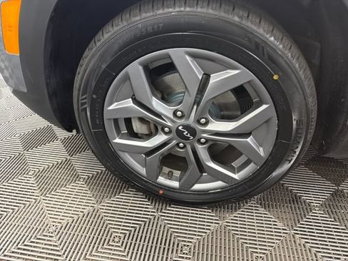 Certified 2024 Kia Seltos S AWD/4WD image 29