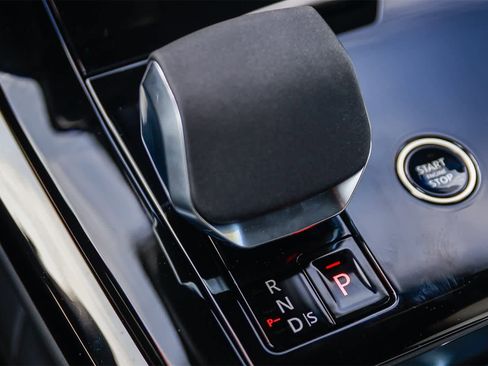 New 2026 Land Rover Range Rover Sport Dynamic SE image 23