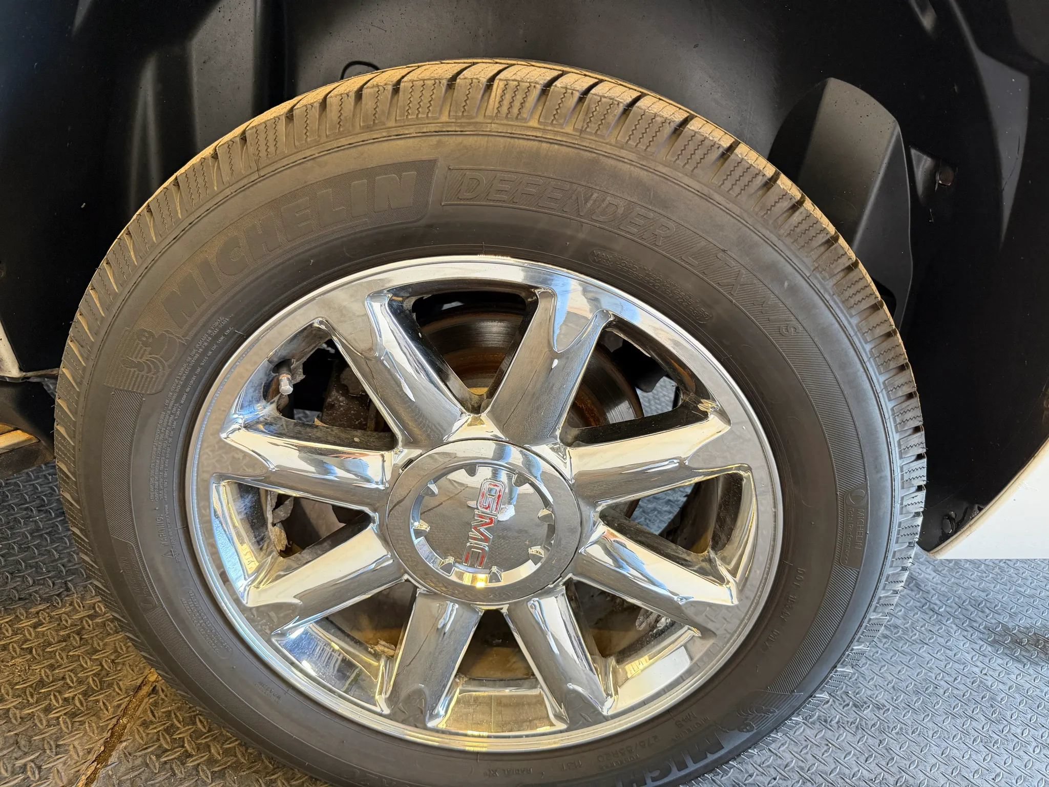 Used 2012 GMC Yukon Denali AWD/4WD image 47