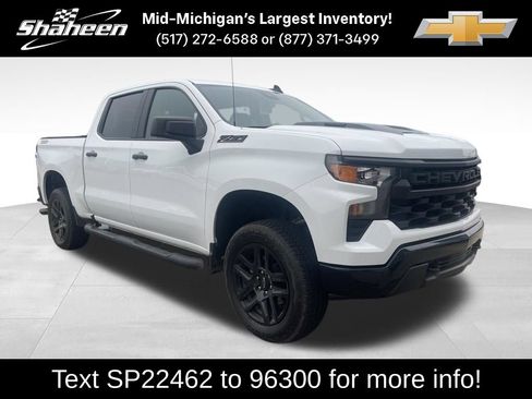 Used 2025 Chevrolet Silverado 1500 Custom Trail Boss w/ Turbomax Blackout Package AWD/4WD image 1