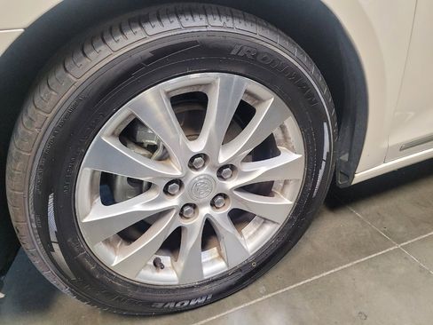Used 2014 Buick LaCrosse Leather FWD image 31