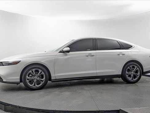 Used 2023 Honda Accord EX image 3