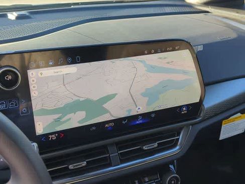 New 2026 Chevrolet Equinox EV LT image 14