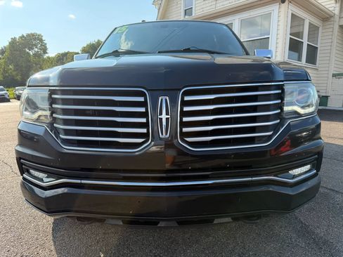 Used 2015 Lincoln Navigator 4WD image 21