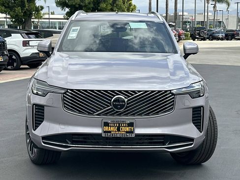 New 2026 Volvo XC90 B6 Plus image 2