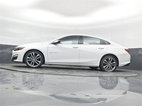 Used 2023 Chevrolet Malibu LT image 42