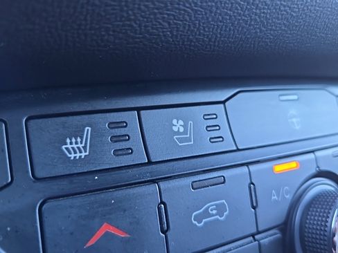 Used 2024 Dodge Durango GT image 19