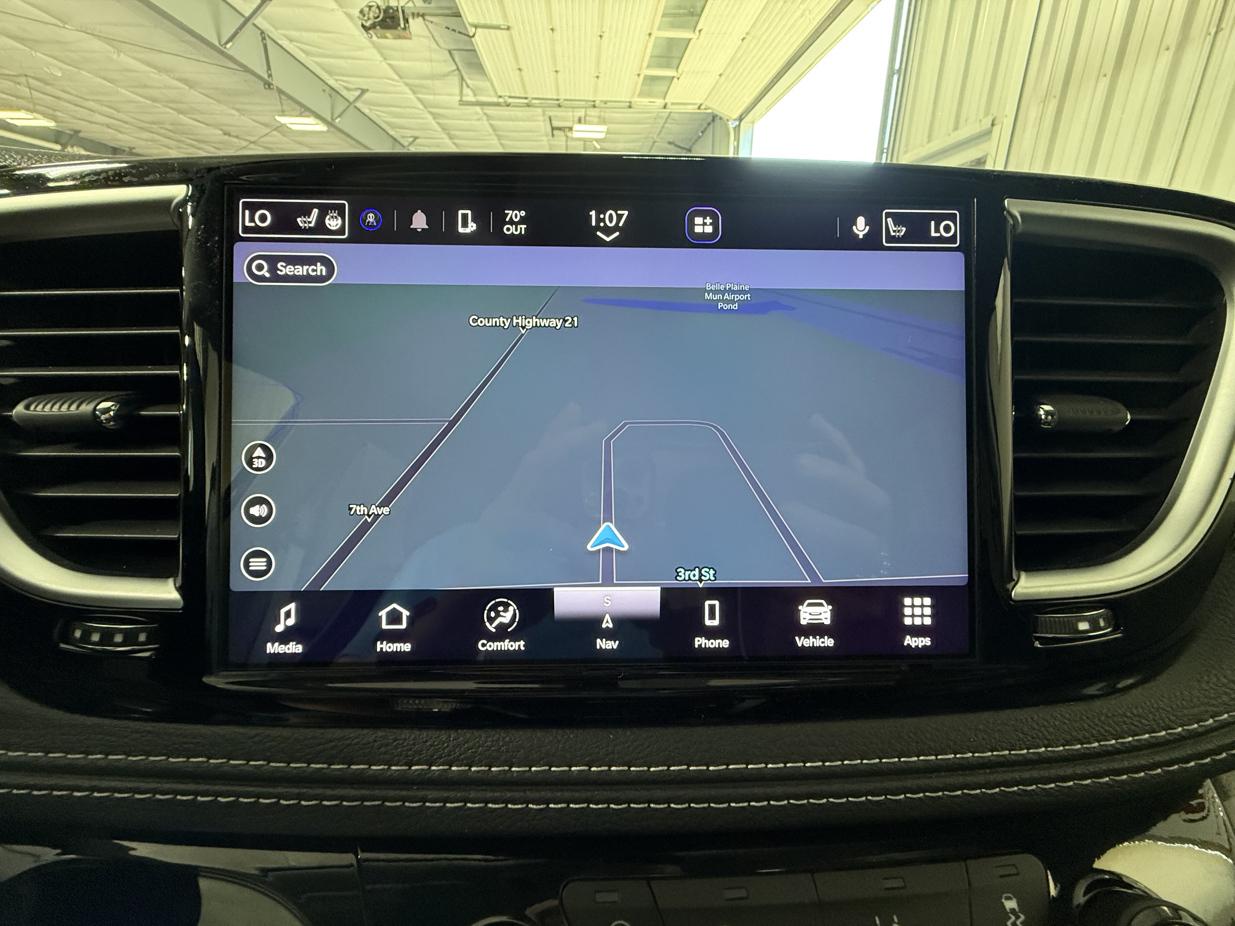 Used 2024 Chrysler Pacifica Limited w/ Trailer Tow Group FWD image 29