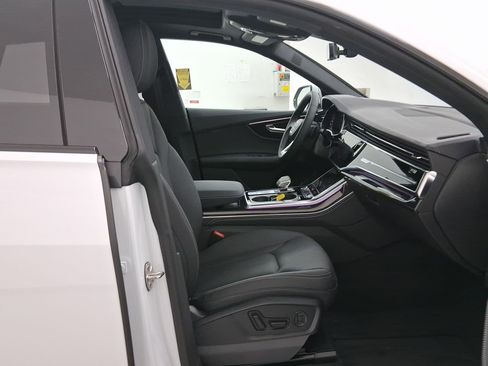 New 2026 Audi Q8 Premium Plus image 30